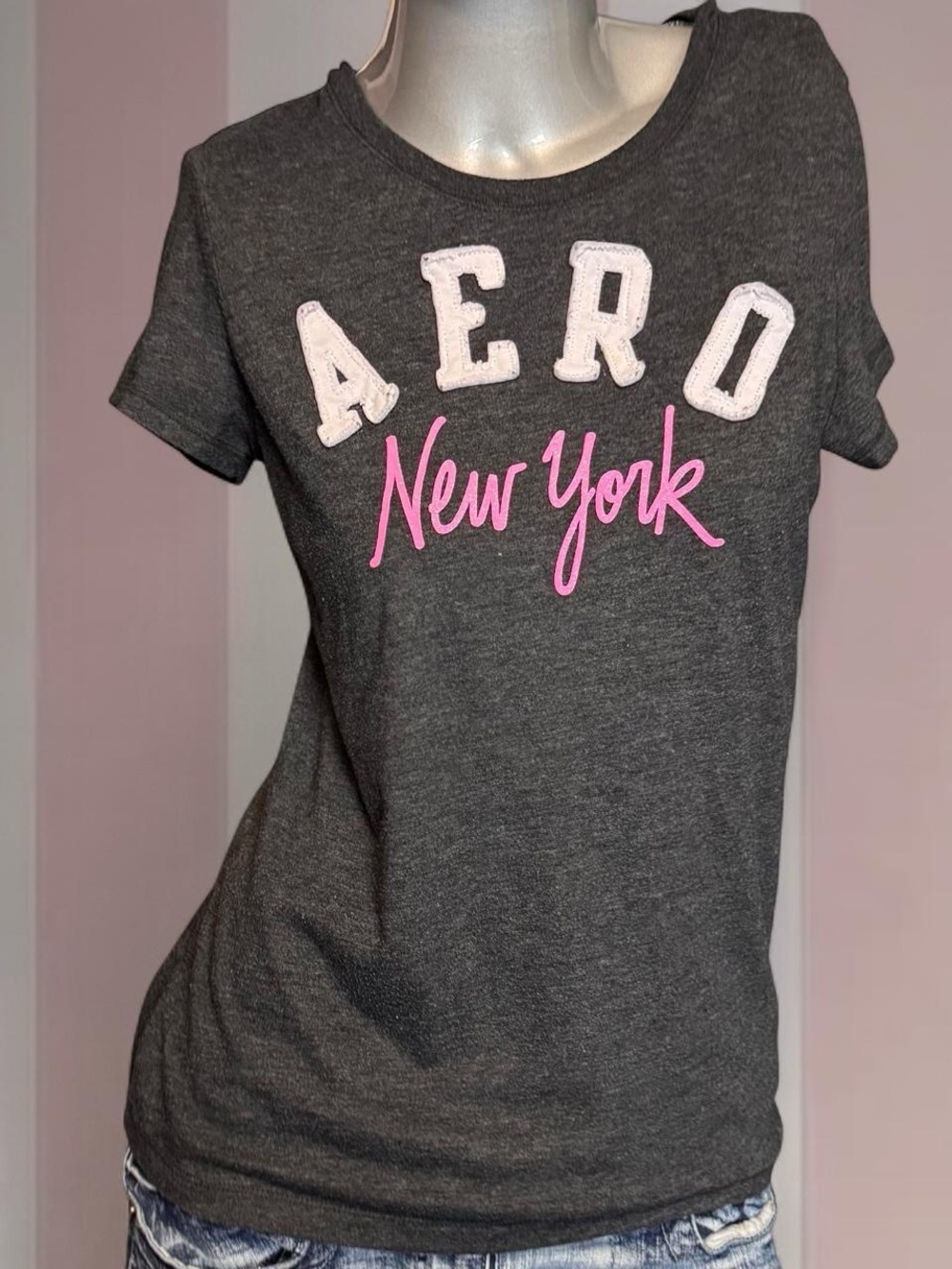 Aeropostale Grey/Pink Y2K Baby Tee